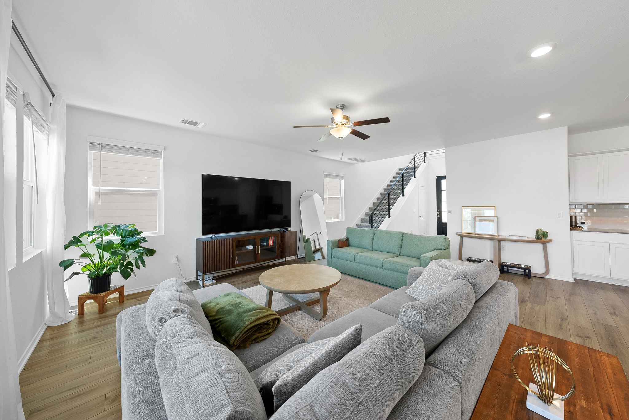 1116 Skeeter Cove Austin, TX 78748 - Photo 4 of 34