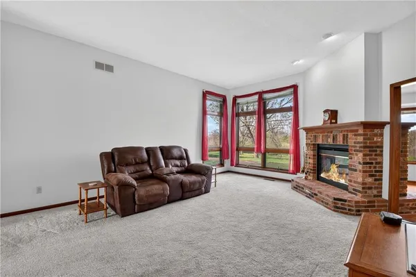 $500,000 | 1504 Hillcrest Court, Atchison, KS 66002