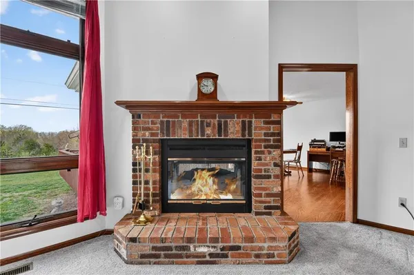 $500,000 | 1504 Hillcrest Court, Atchison, KS 66002