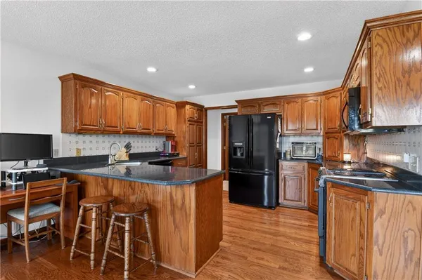 $500,000 | 1504 Hillcrest Court, Atchison, KS 66002