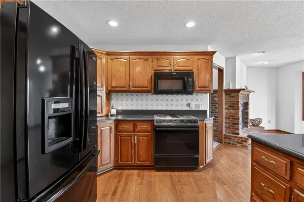 $500,000 | 1504 Hillcrest Court, Atchison, KS 66002
