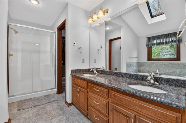 $500,000 | 1504 Hillcrest Court, Atchison, KS 66002