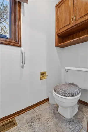 $500,000 | 1504 Hillcrest Court, Atchison, KS 66002
