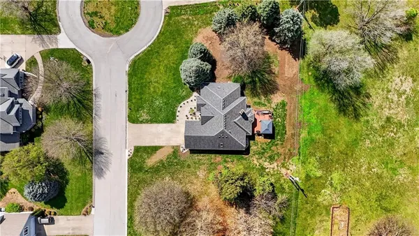 $500,000 | 1504 Hillcrest Court, Atchison, KS 66002