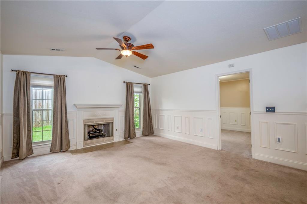 203 Brookstone Court Butler, PA 16001 - Photo 3 of 29