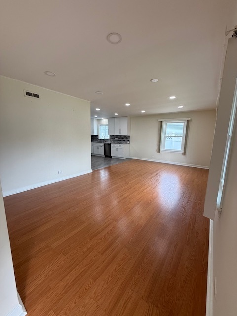 922 South Wolf Road Des Plaines, IL 60016 - Photo 3 of 14 Gallery Image 3