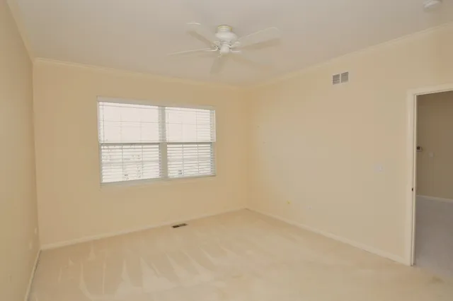 $259,900 | 16242 Tomahawk Lake Court, Crest Hill, IL 60403