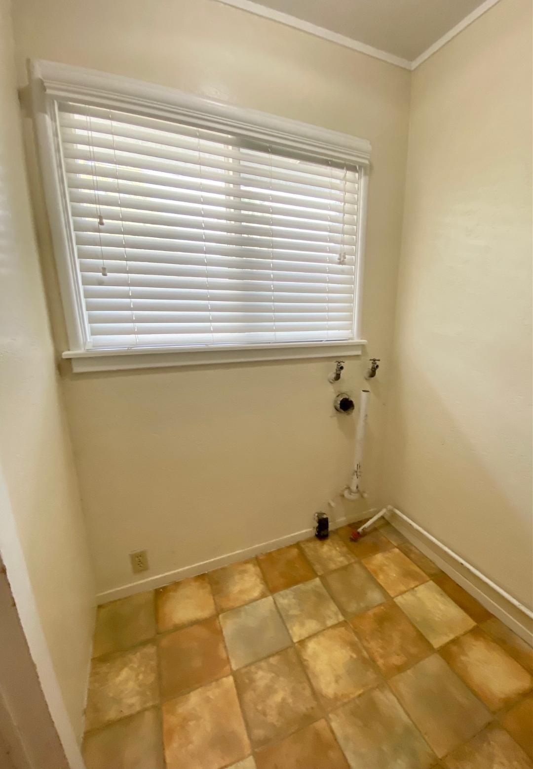 405 Channing Way Exeter, CA 93221 - Photo 43 of 49 Channing 2 laundry