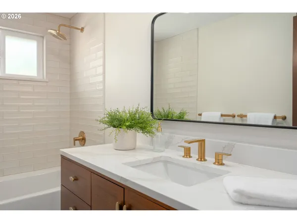 $438,000 | 1153 Elizabeth Street, Eugene, OR 97402