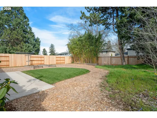 $438,000 | 1153 Elizabeth Street, Eugene, OR 97402
