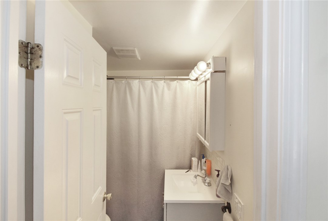 342 Spring Street, Unit 2 Newport, RI 02840 - Photo 10 of 17 bathroom with tub/shower