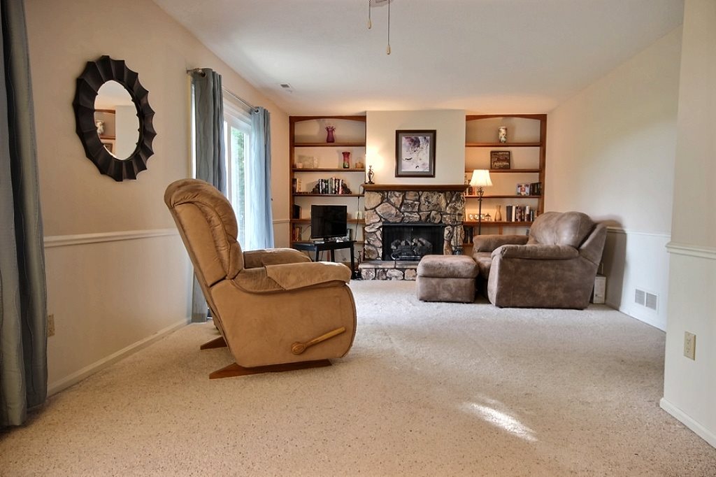 8921 Mariners Ridge Drive Fort Wayne, IN 46819 - Photo 9 of 21