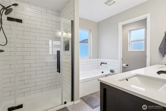 $699,999 | 26219 171st Place Southeast, Covington, WA 98042