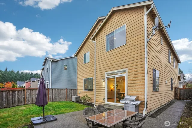 $699,999 | 26219 171st Place Southeast, Covington, WA 98042