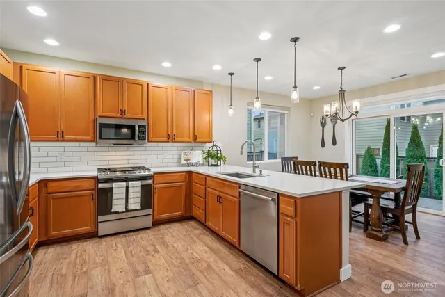 $699,999 | 26219 171st Place Southeast, Covington, WA 98042