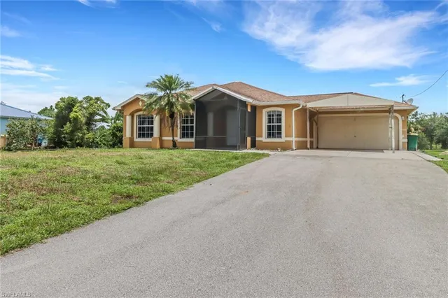 $2,600 | 4125 20th Avenue Northeast, Naples, FL 34120