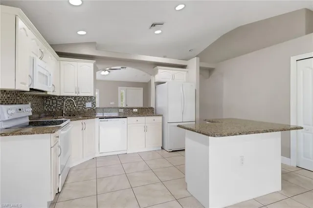 $2,600 | 4125 20th Avenue Northeast, Naples, FL 34120