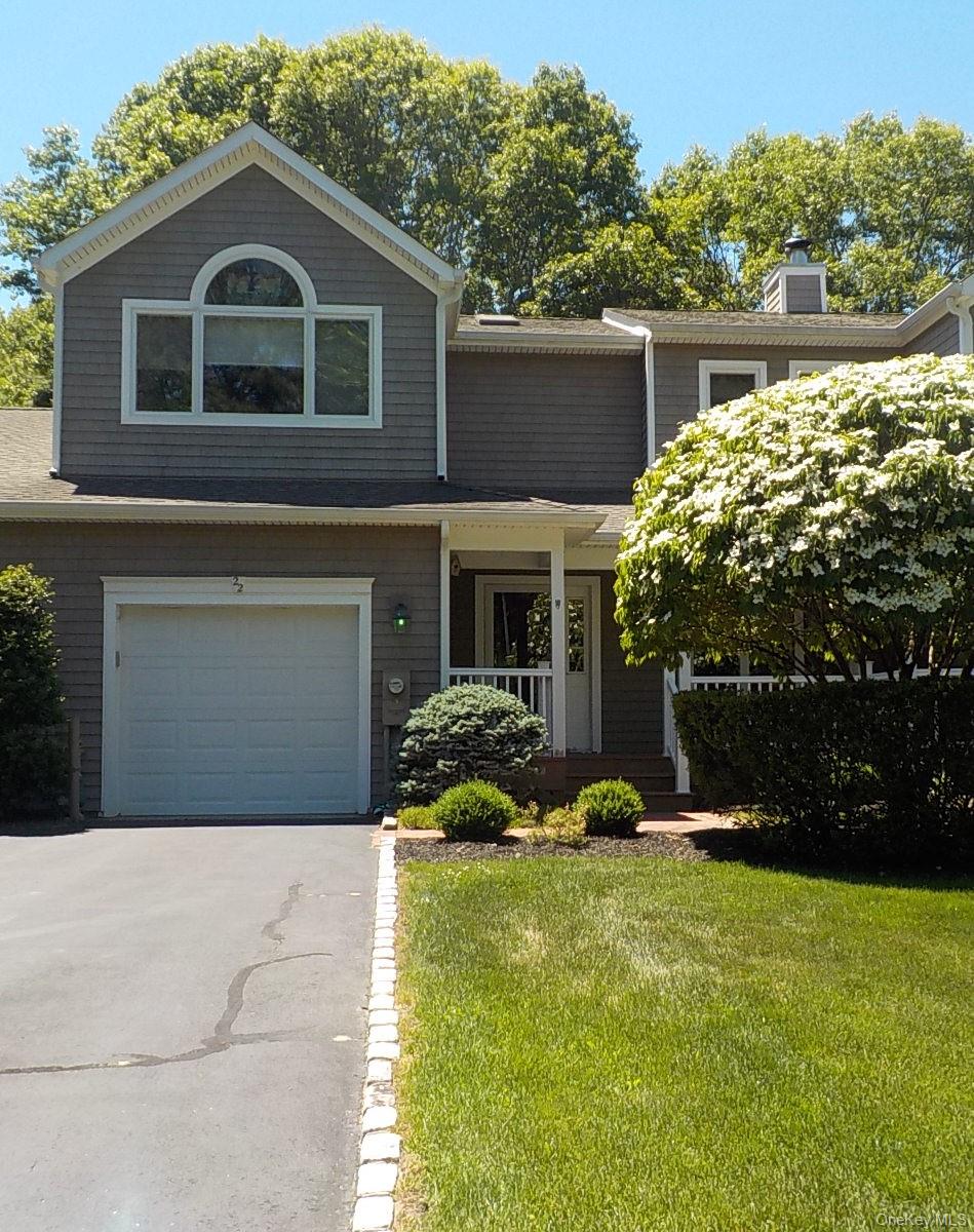 22 Kettle Hole Road Manorville, NY 11949 - Photo 3 of 4