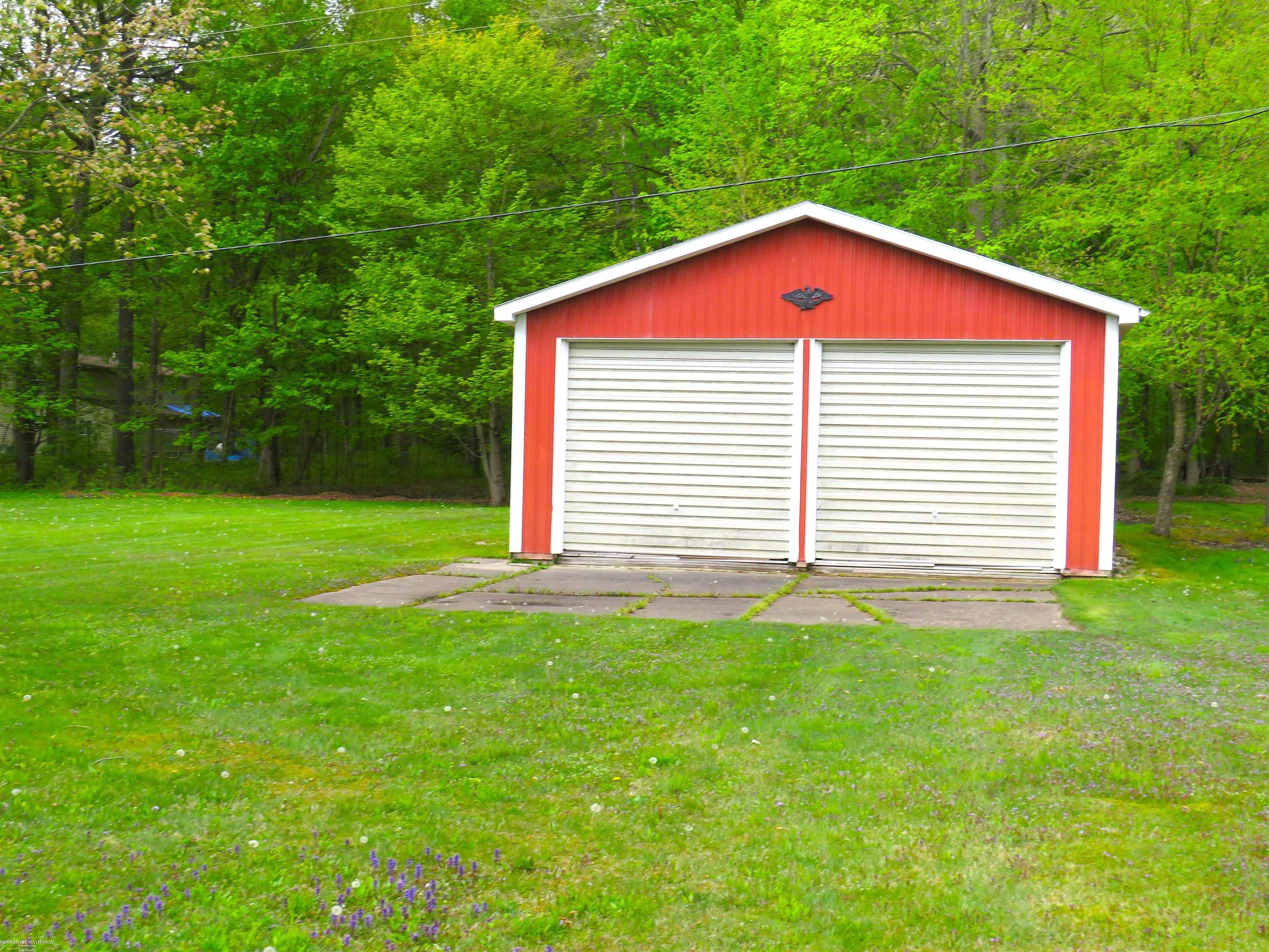 2056 Werner Road Columbus, MI 48063 - Photo 20 of 21 50167282-088a020c-d515-471f-a9db-3bc9c5b79ad5.JPG