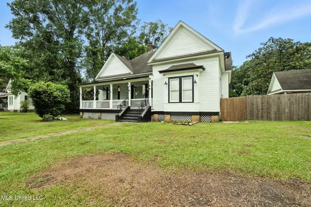 $173,000 | 1025 Old Highway 11, Carriere, MS 39426