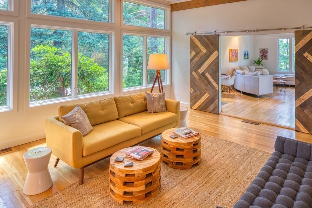 4 Wallingford Road Marblehead, MA 01945 - Photo 13 of 31