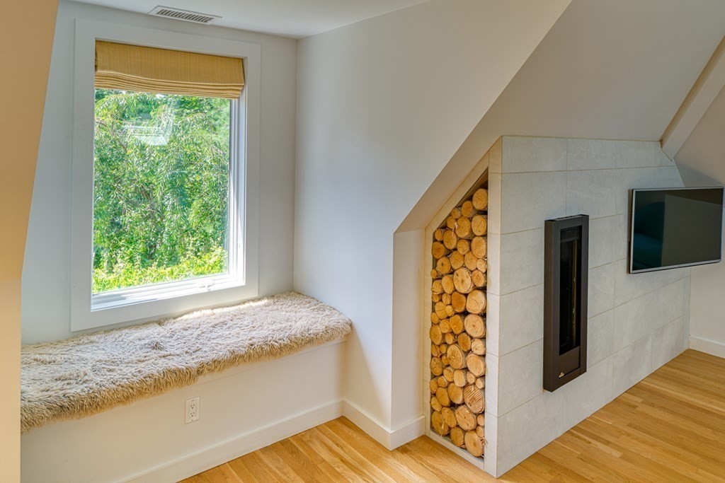 4 Wallingford Road Marblehead, MA 01945 - Photo 18 of 31