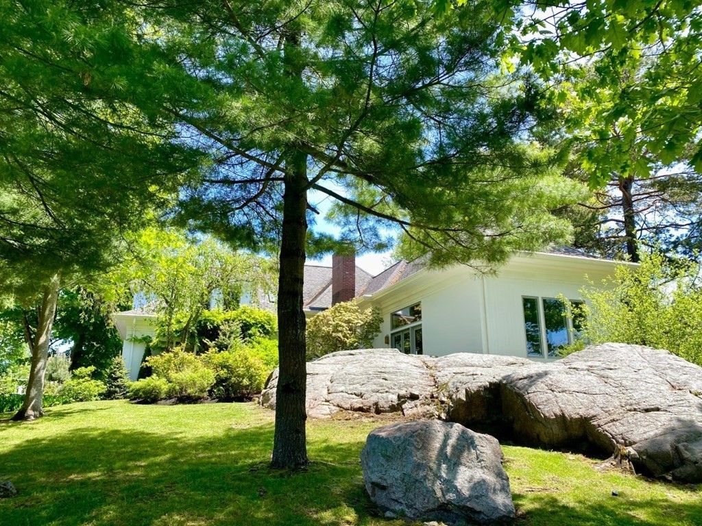 4 Wallingford Road Marblehead, MA 01945 - Photo 2 of 31