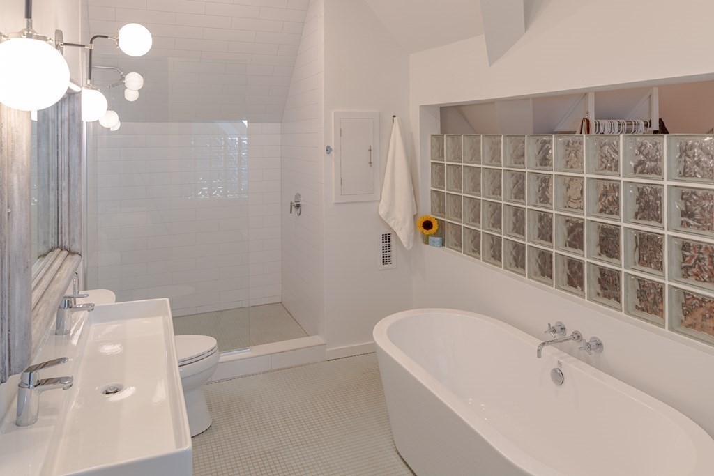 4 Wallingford Road Marblehead, MA 01945 - Photo 21 of 31