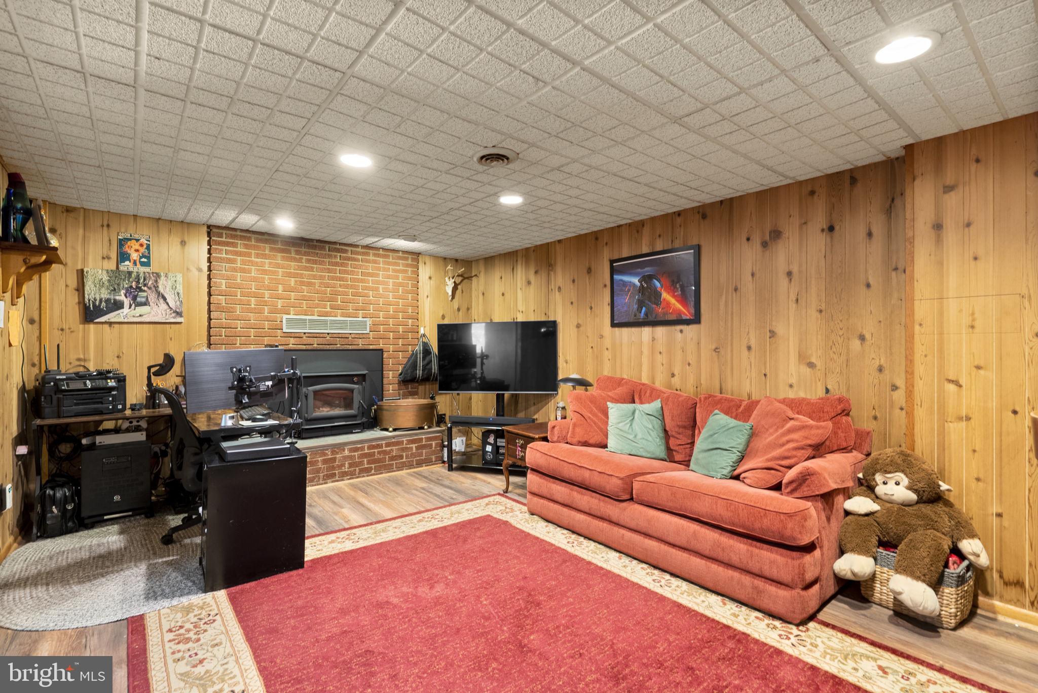 7301 Chrome Mine Road Gaithersburg, MD 20882 - Photo 30 of 45