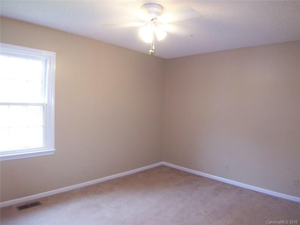 326 Rollingbrook Road Kings Mountain, NC 28086 - Photo 14 of 24 Gallery Image 14