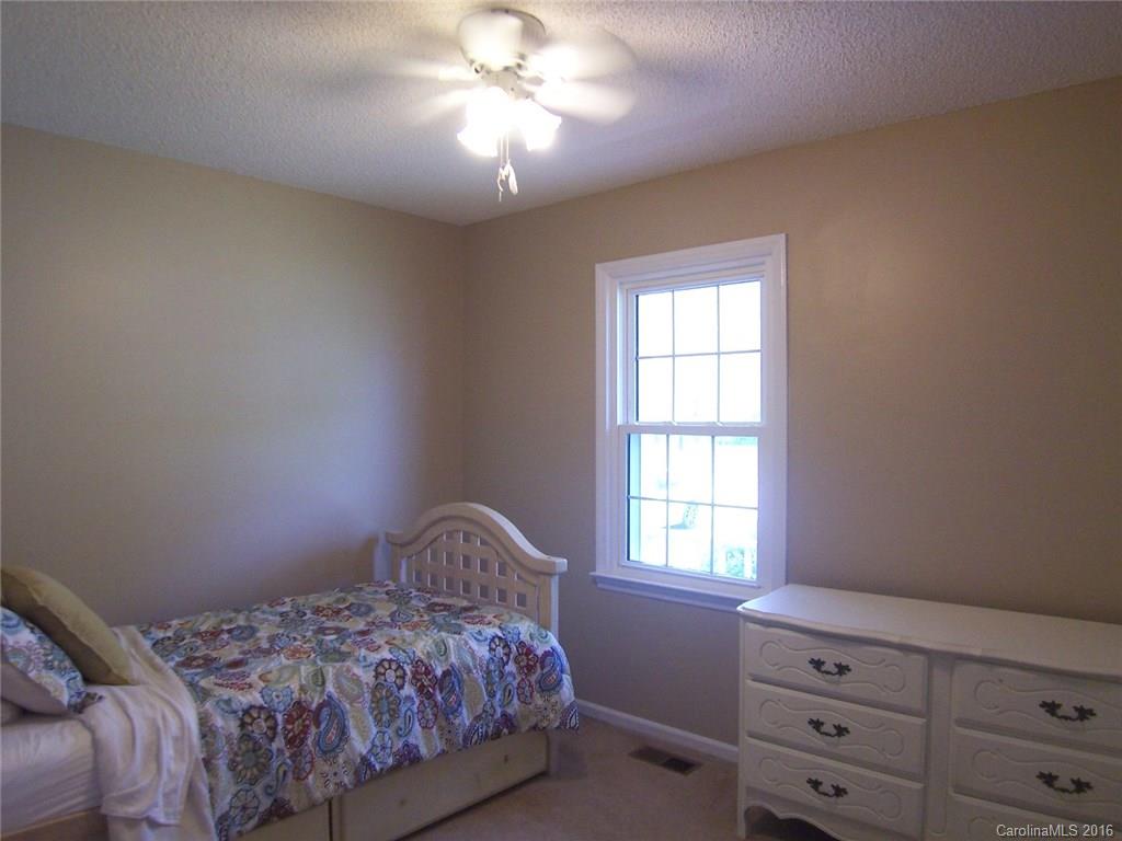 326 Rollingbrook Road Kings Mountain, NC 28086 - Photo 16 of 24 Gallery Image 16
