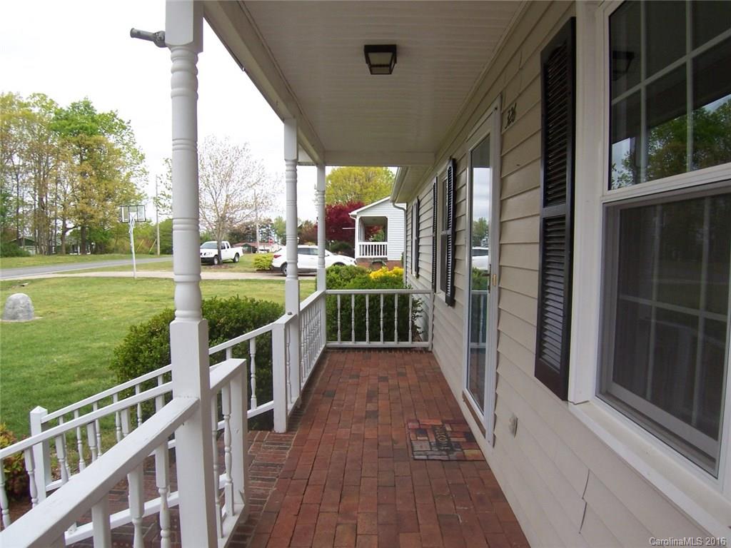 326 Rollingbrook Road Kings Mountain, NC 28086 - Photo 4 of 24 Gallery Image 4