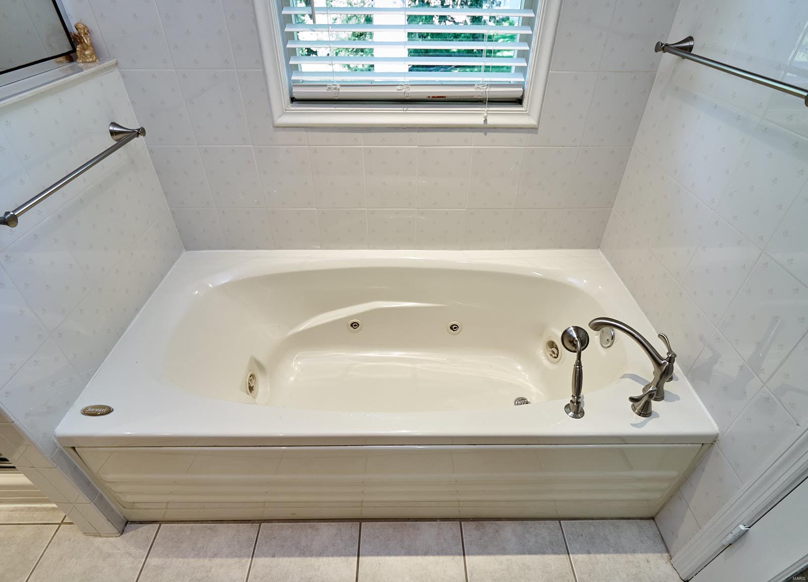 23 Broadview Farm Road St. Louis, MO 63141 - Photo 28 of 61 Gallery Image 28