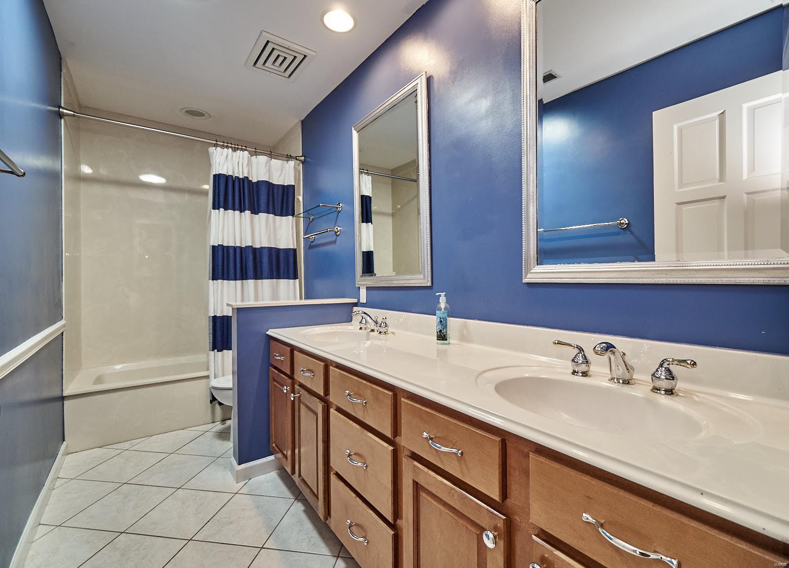 23 Broadview Farm Road St. Louis, MO 63141 - Photo 37 of 61 Gallery Image 37