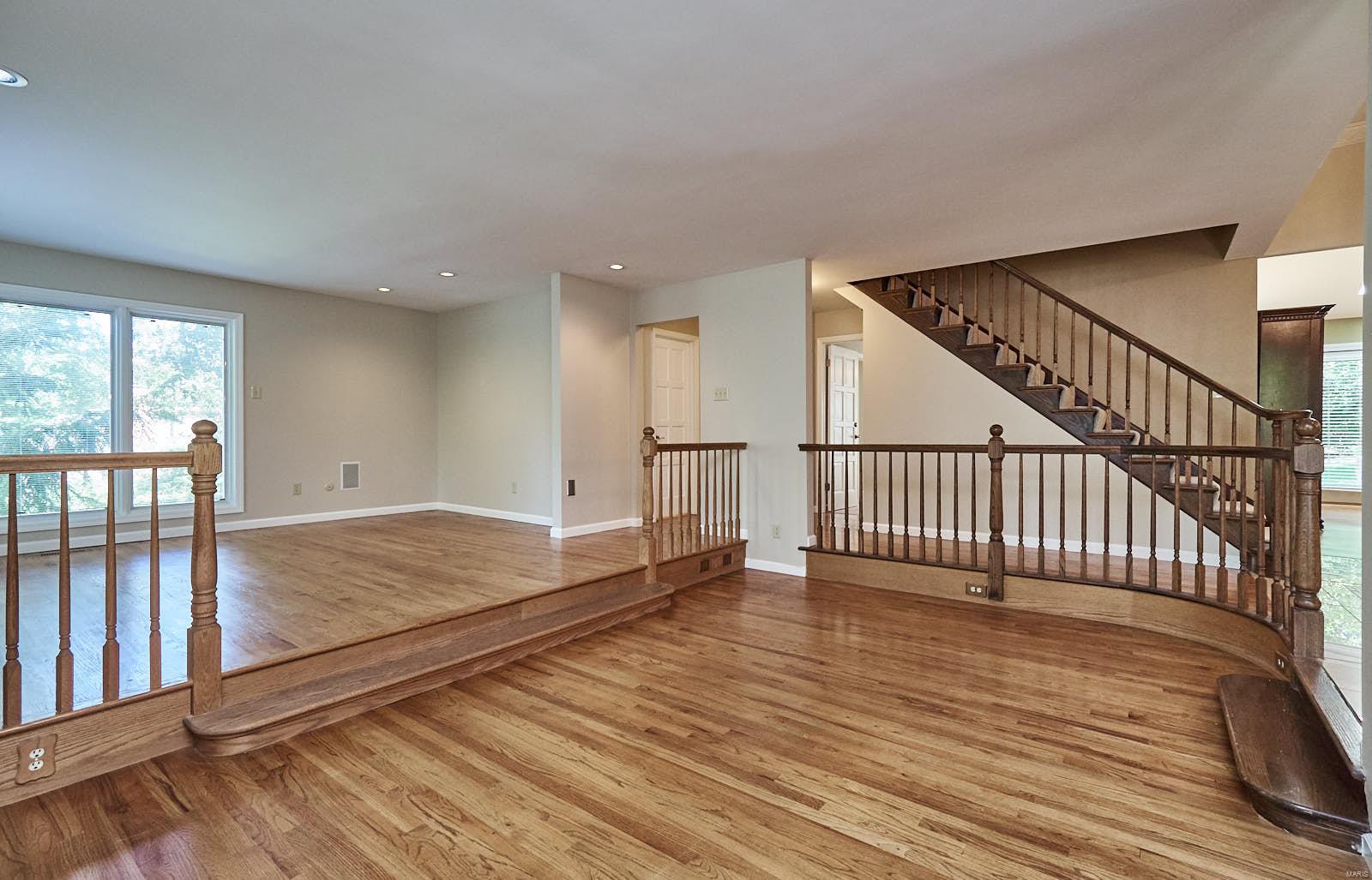 23 Broadview Farm Road St. Louis, MO 63141 - Photo 8 of 61 Gallery Image 8