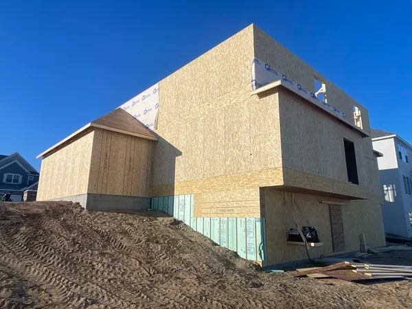 $870,000 | 4739 131st Avenue Northeast, Blaine, MN 55449