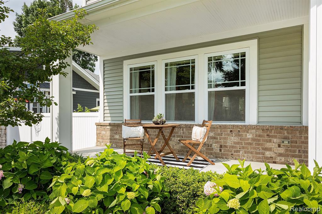 3037 Kenmore Road Berkley, MI 48072 - Photo 4 of 35