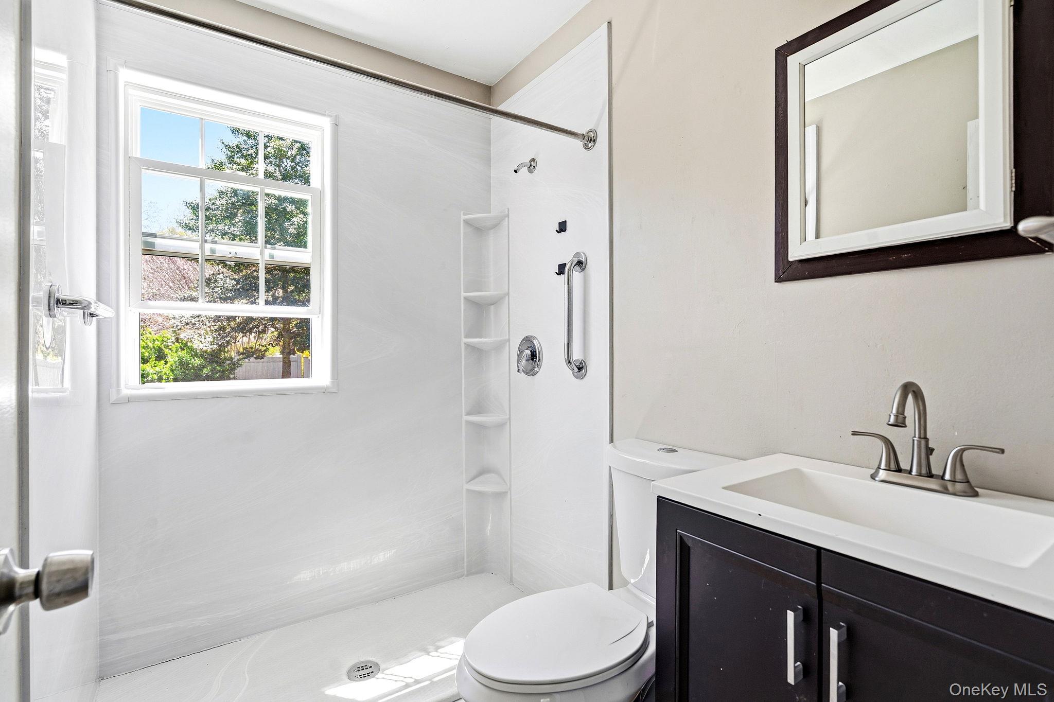 9 White Birch Lane Remsenburg, NY 11960 - Photo 9 of 20 Full bath on main.