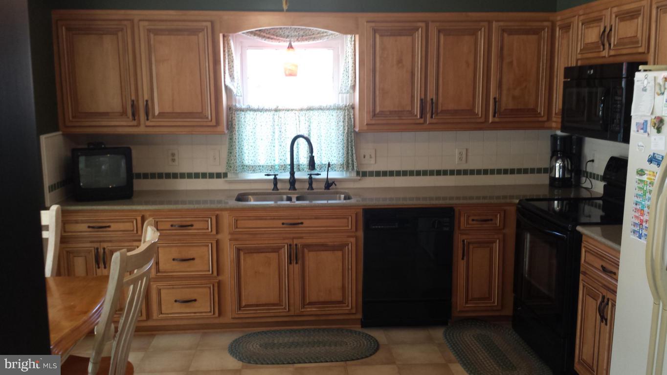 3140 Blue Rock Road Lancaster, PA 17603 - Photo 4 of 20