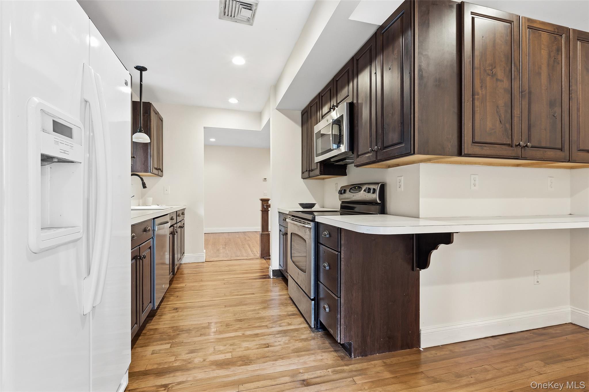 56 Huntville Road Katonah, NY 10536 - Photo 10 of 44 Galley Kitchen