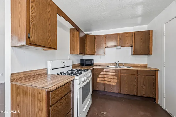 $1,400 | 4326 North 13th Place, Unit B, Phoenix, AZ 85014