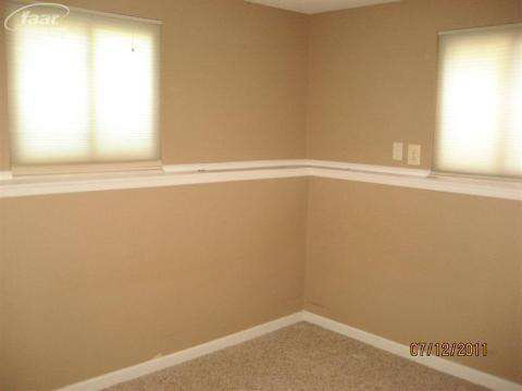 5523 Colony Road Grand Blanc, MI 48439 - Photo 5 of 10 20166220-4.JPG