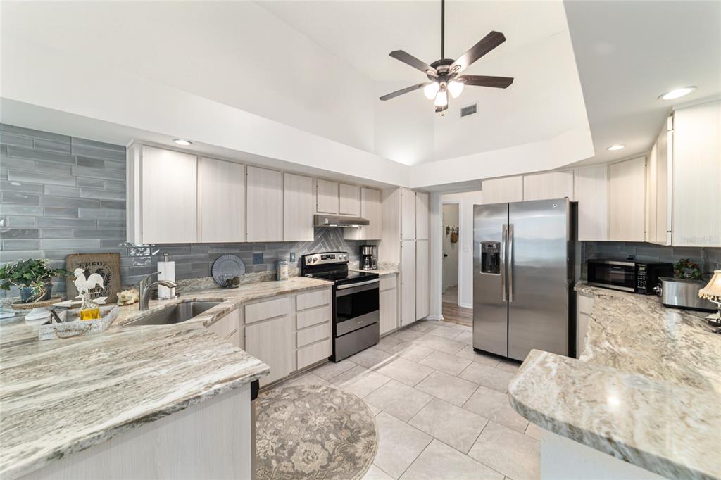 8769 Southwest 108th Street Ocala, FL 34481 - Photo 20 of 54