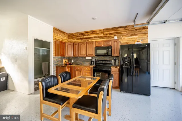 $282,500 | 72 Kisner Road, Friendsville, MD 21531