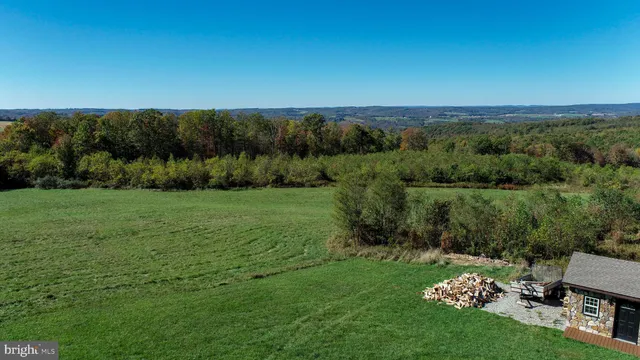 $282,500 | 72 Kisner Road, Friendsville, MD 21531