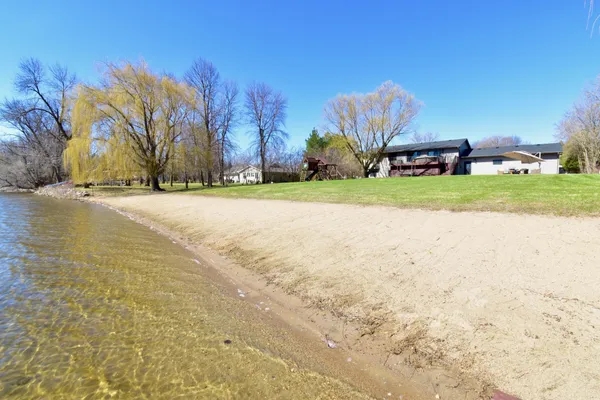 $809,000 | 5123 Green Meadow Road Southeast, Osakis, MN 56360