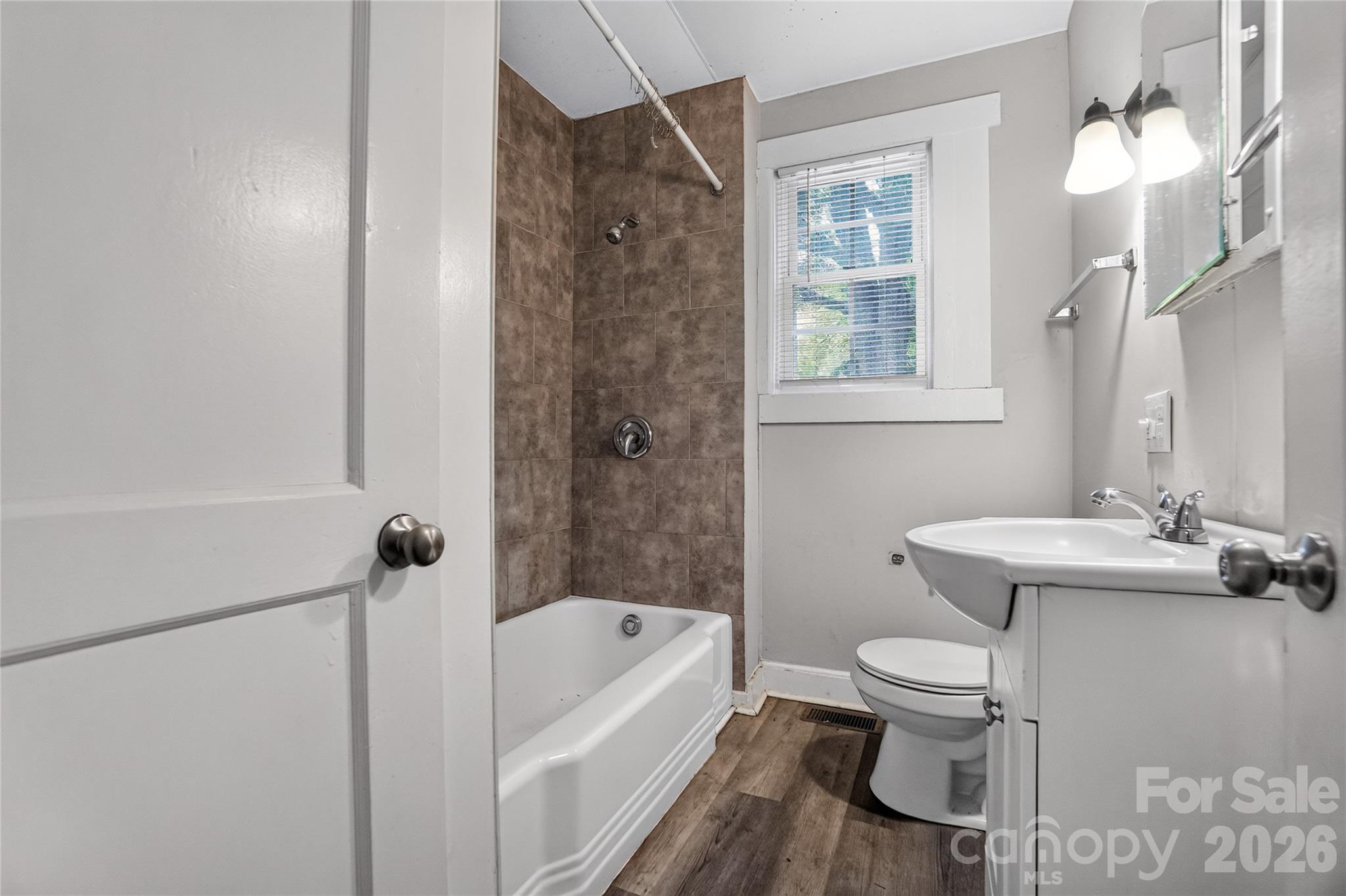 405 North Ransom Street Gastonia, NC 28052 - Photo 13 of 14