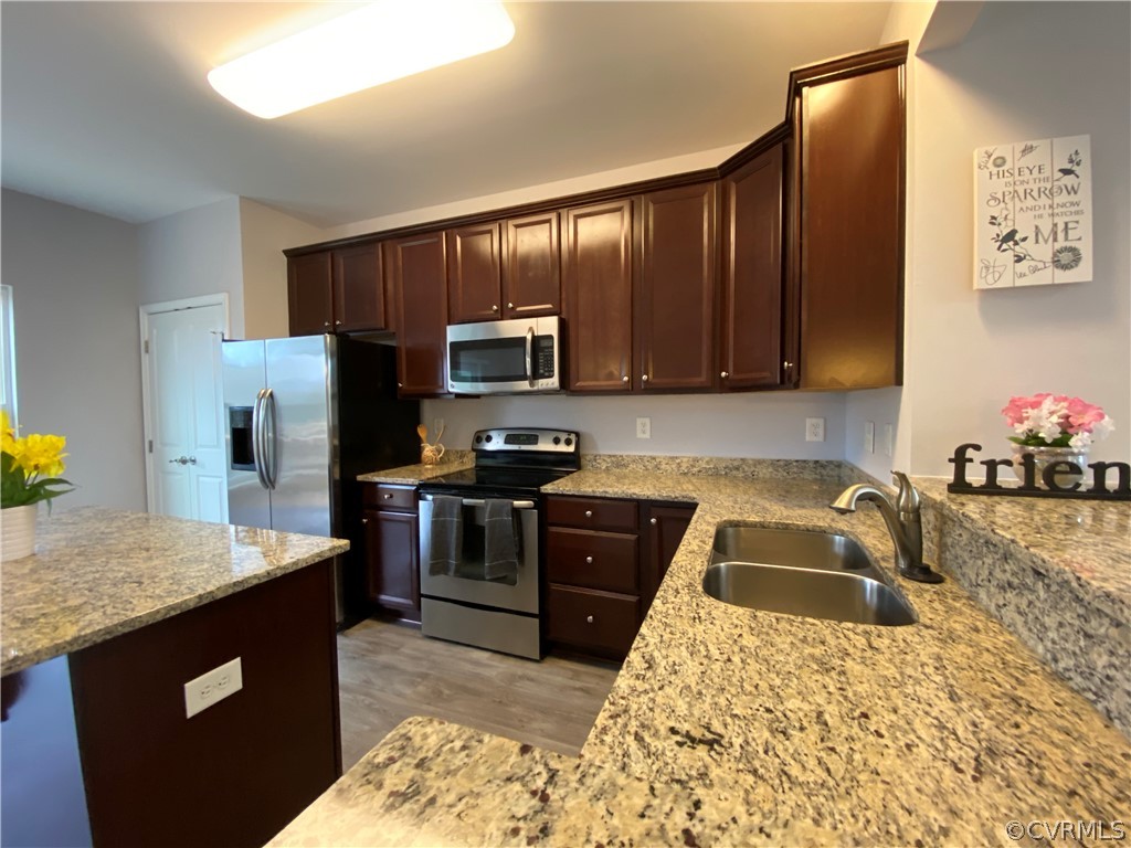 13349 Diamond Ridge Drive Midlothian, VA 23112 - Photo 8 of 41 Gallery Image 8