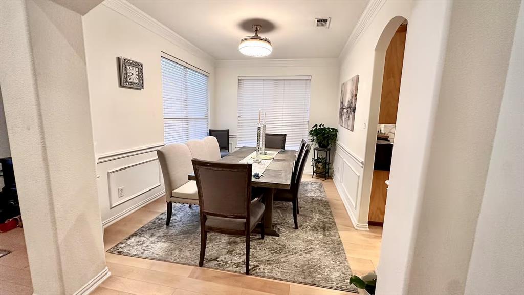 1237 Tioga Drive Irving, TX 75063 - Photo 10 of 15