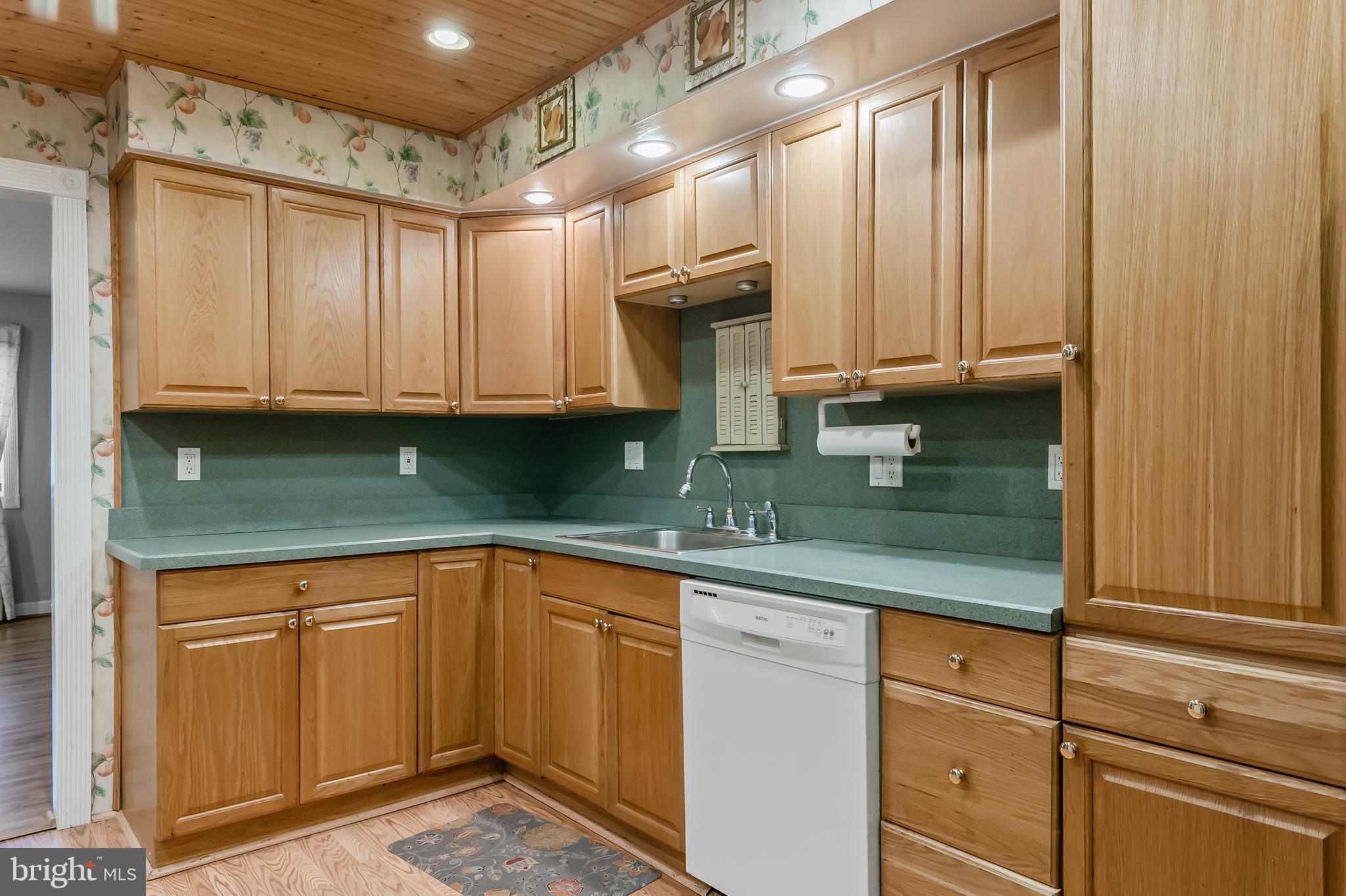 438 Wayne Road Bellmawr, NJ 08031 - Photo 12 of 33